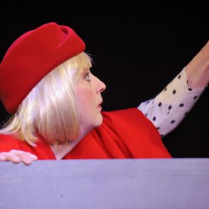 Eine Bank in der Sonne